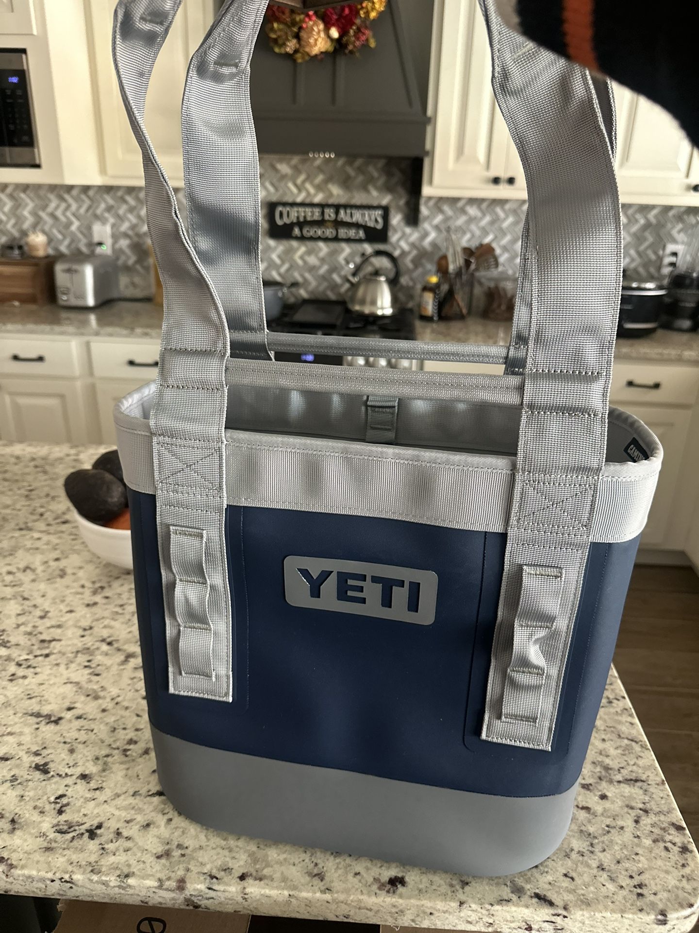 Nwot Yeti Camino 20