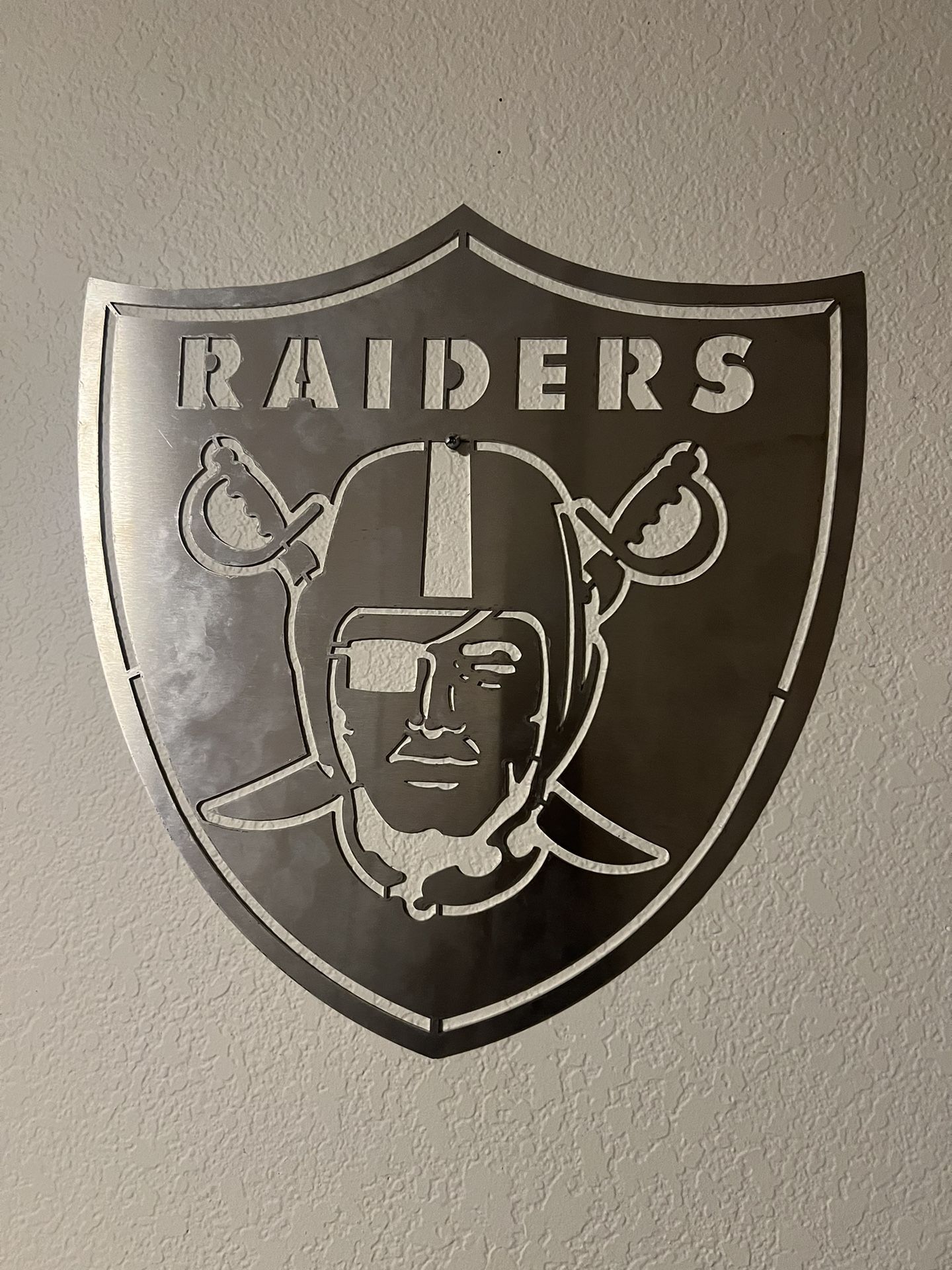 Metal RAIDERS logo