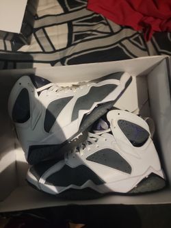 Jordan retro 7 Is there like almost new