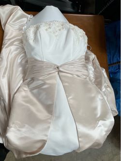 David’s Bridal Size 12 Ivory Champagne Strapless Wedding Gown Beaded Lace