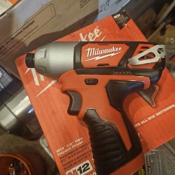 Milwaukee 2462-20 M12 (Tool-Only FIRM 50.00)