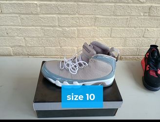 Air Max / Jordans $100 Pick Up  2605/25 Avenue Biloxi 