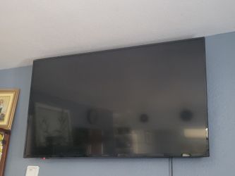 Insignia 60 inch smart tv