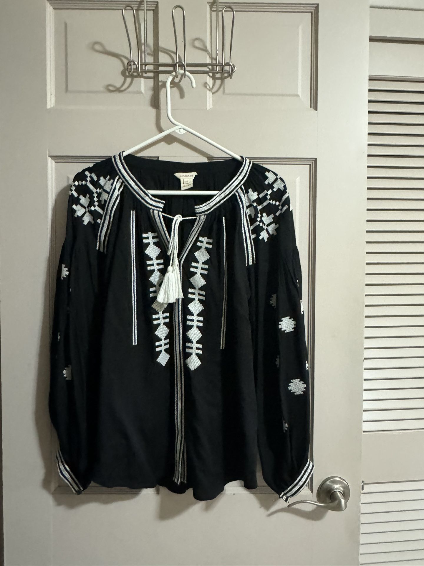 Sundance - Pilar Black Embroidered Tunic Top Size XS - See Photos
