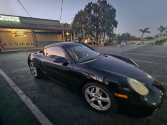 Porsche 2018  $20,000.