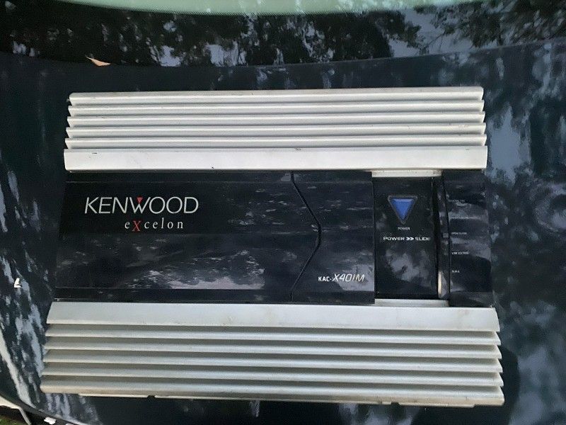 Kenwood eXcelon KAC-X401M amp