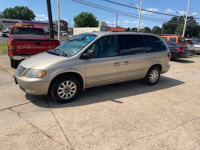 2003 Chrysler Town & Country