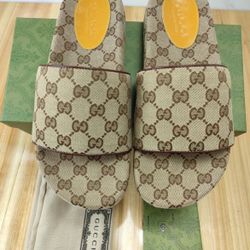 Gucci Slides 