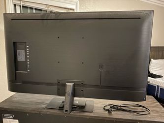 Samsung TV OLED 4K 55 INCH— barely used