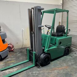 Forklift $4800 Or Best Offer 