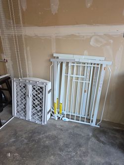 Safety gates
