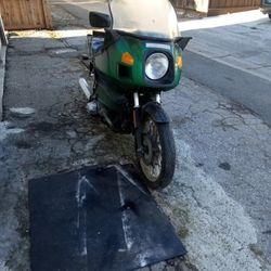 BMW 1986 R100RT ORIG GREEN FADE TO BLACK