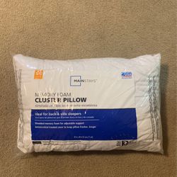 2 Memory Foam Pillows