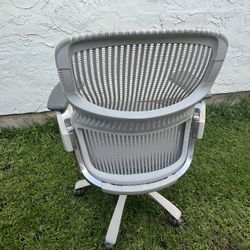 Knoll Chair