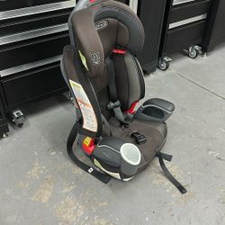 Graco Nautilus 65 Car seat 