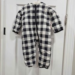 ❄️  New Baby Hooded Snowsuit Pram Bunting 6-9 Months Black White Buffalo Plaid