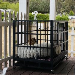 47.W Rolling Dog Cage With Pull-Out Trays