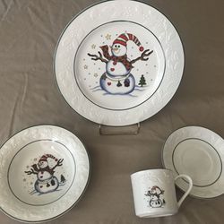 CHRISTMAS DISHES 
