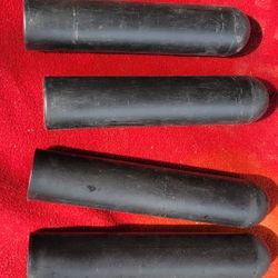 2" HOLE HORNS FOR COVERTING FROM 1" HOLE  4 AVAILABLE 5$ EACH 
11525 S HALSTED DUNKIN 
5$  EACH  CASH ONLY AS IS 