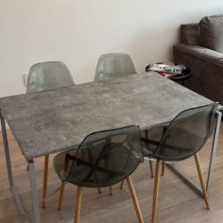 Kitchen Table With 4 Chairs