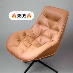 BIG LEATHER ARMCHAIR