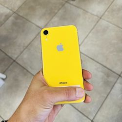 iPhone XR UNLOCKED 