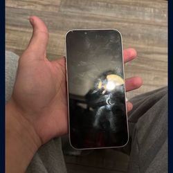 iPhone 13 Screen Needs Fix 