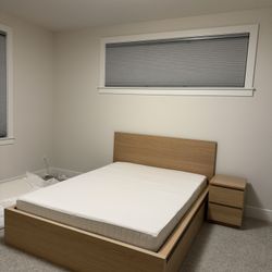 IKEA MALM Queue Size Bedroom Set of 5