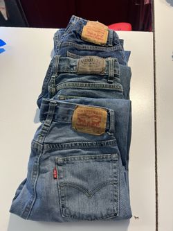 5 Levi Strauss jeans