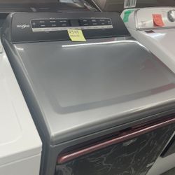 New Scratch And Dent Whirlpool Dryer. 1 Year Warranty 
