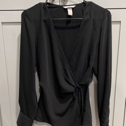 Black blouse size s