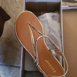 NEW SANDALS SZ 8