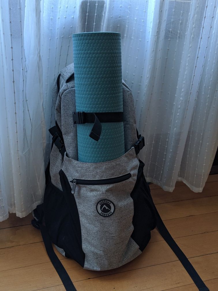 Aurorae yoga mat backpack