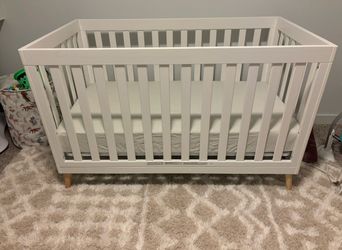 Delta Children Essex 4-in-1 Convertible Baby Crib