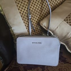 👛 Purses