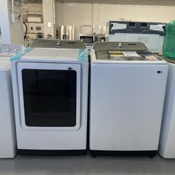 Samsung 5.4 Cu Ft Washer Extra Large And 7.4 Cu Ft Dryer Gas Steam Sanitizer/Smart