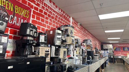 Ninja cooker, Bella Air fryers, mix of appliances, each one different prices 10% additional off