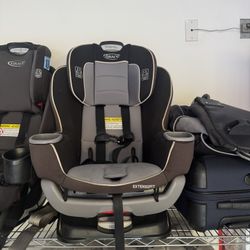 Graco Extend2Fit Convertible Car Seat