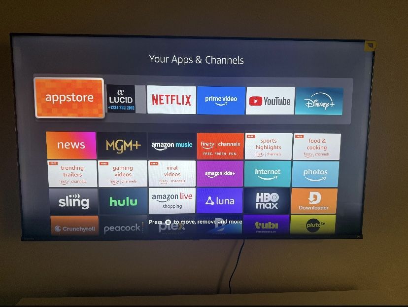 TOSHIBA- 55” - Fire Tv + Wall Clamb