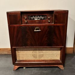 Antique Philco Radio Cabinet