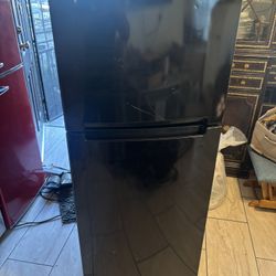 Kennmore Fridge 24 Inch