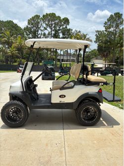 Club Car Tempo 4-Passenger Golf Cart GAS