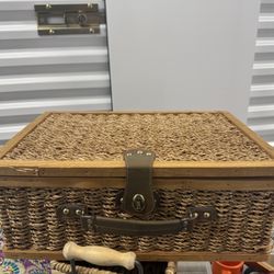 picnic basket