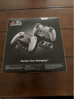 PlayStation PS5 DualSense Edge 30th Anniversary Limited Edition Controller