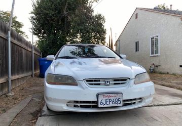 Honda accord 1998 LX- clean tittle