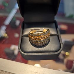 Women's Gold Diamond Ring