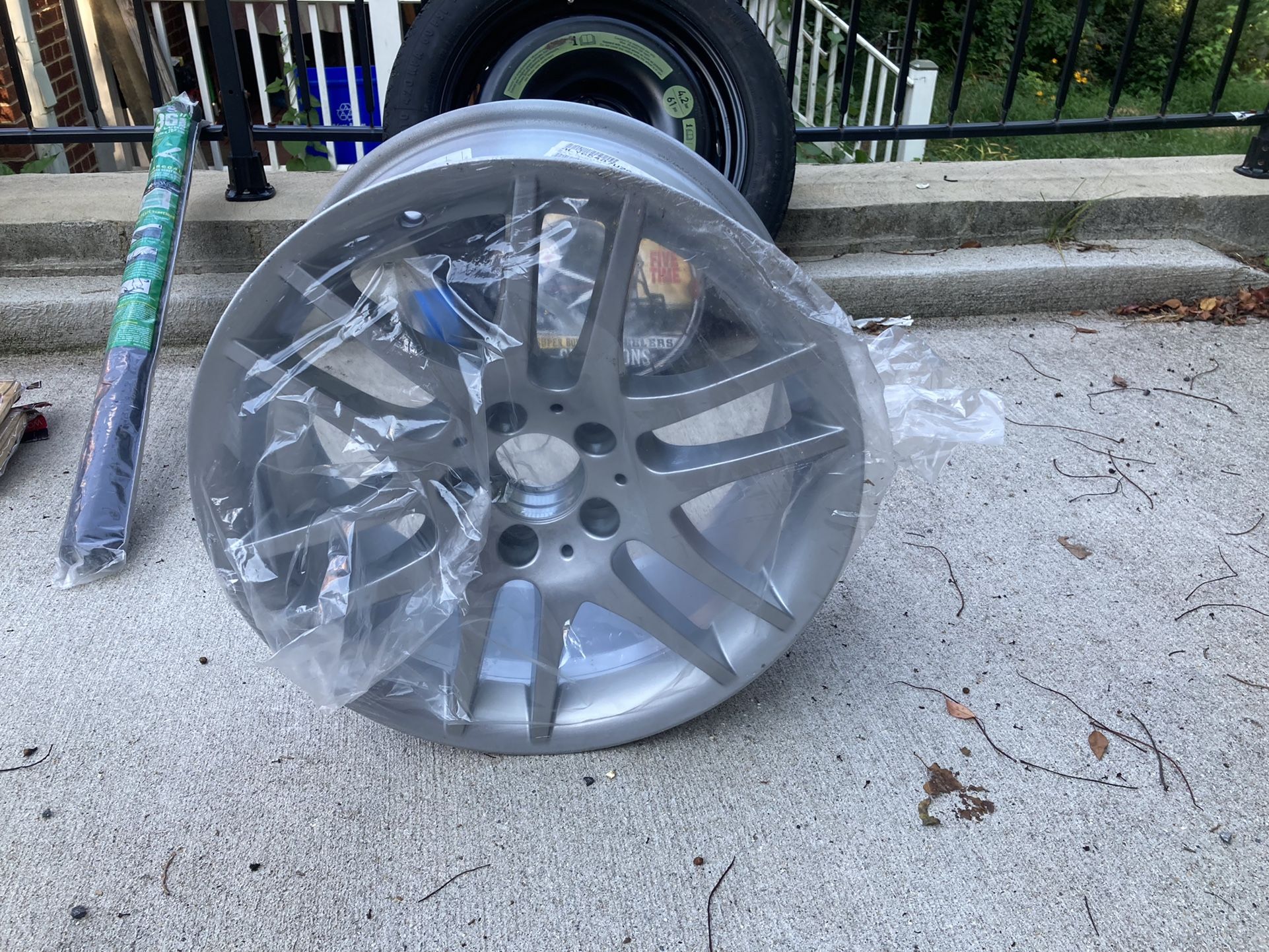 Mercedes Factory Wheel 17” By 8.5”