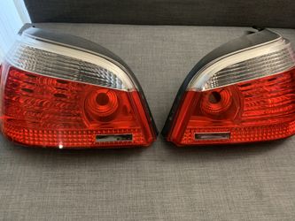 04 -10 BMW E60 LCI 550i 535i 528i M5 Rear Driver and Passenger side LED Taillight OEM