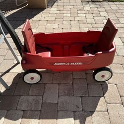 Pre - owned radio flyer