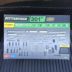 Pittsburgh 301 PC. Mechanic TOOL  SET